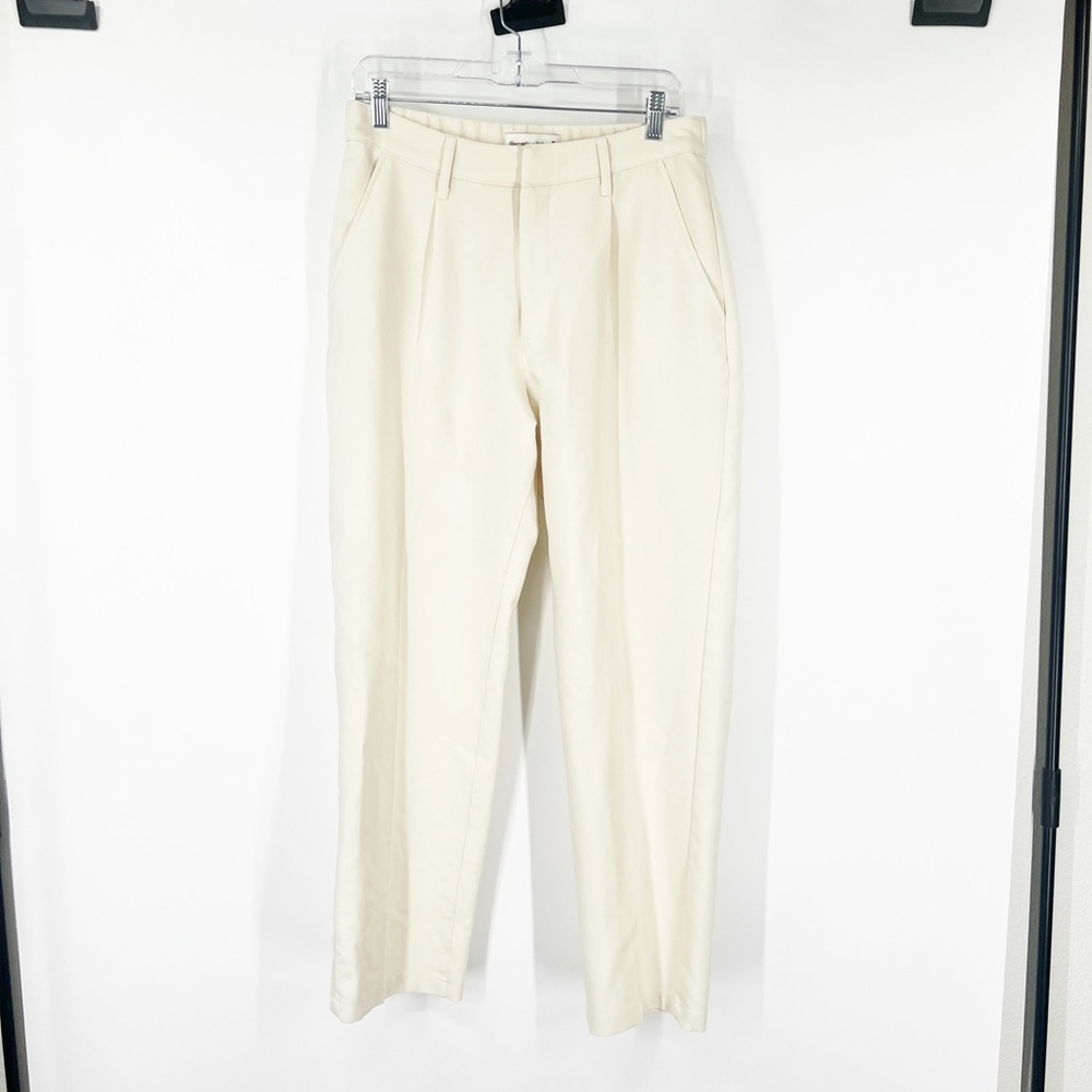 Abercrombie & Fitch Pleated High Rise Trouser Pants Cream
